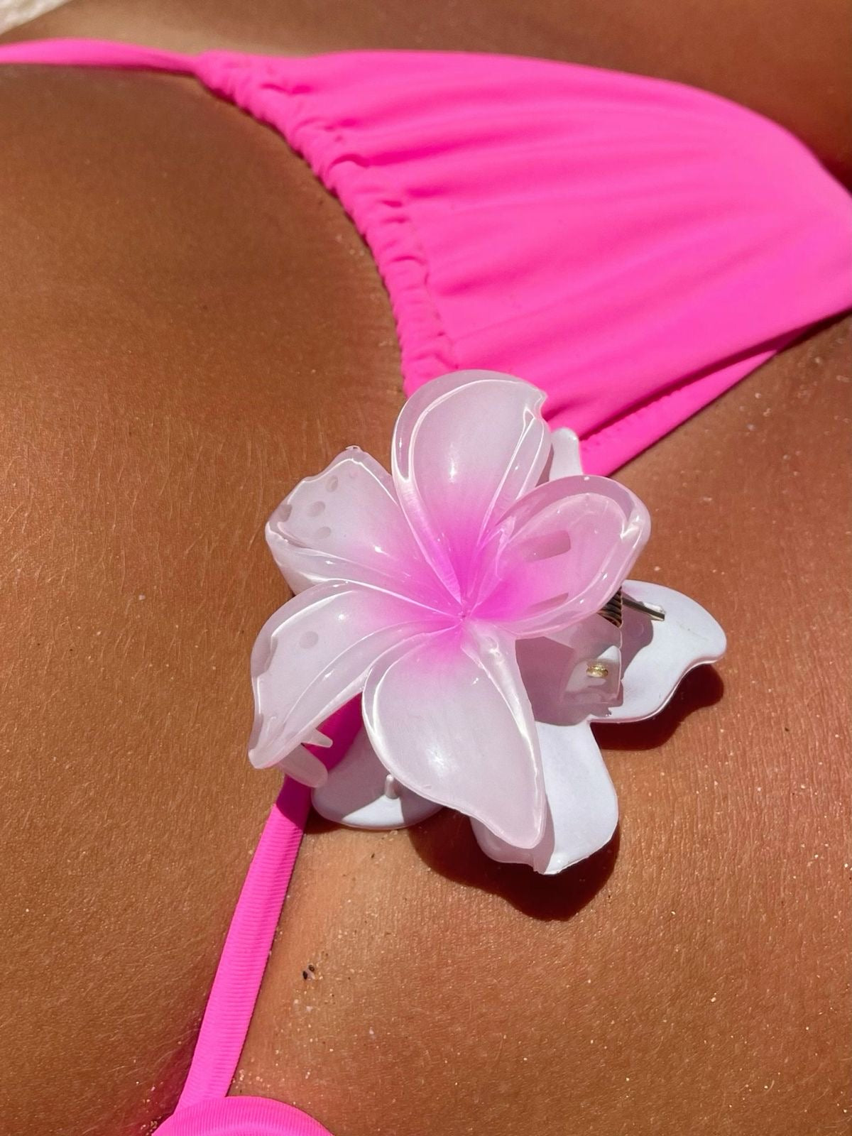 Maui Flower Claw Clips