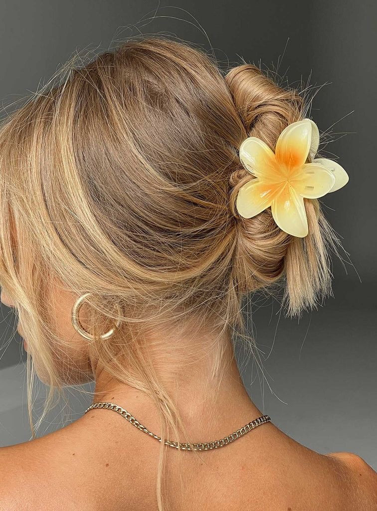 Maui Flower Claw Clips