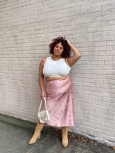 Load image into Gallery viewer, CURVY Coffee Date Midi Skirt