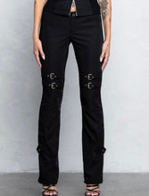 Load image into Gallery viewer, Front Row Buckle Detail Pants